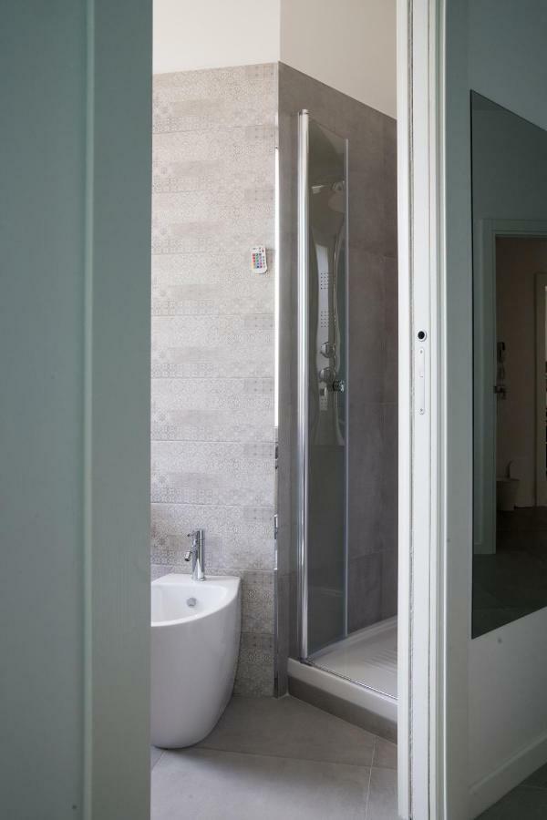 Dimora Chloe B&B Pescara Bagian luar foto